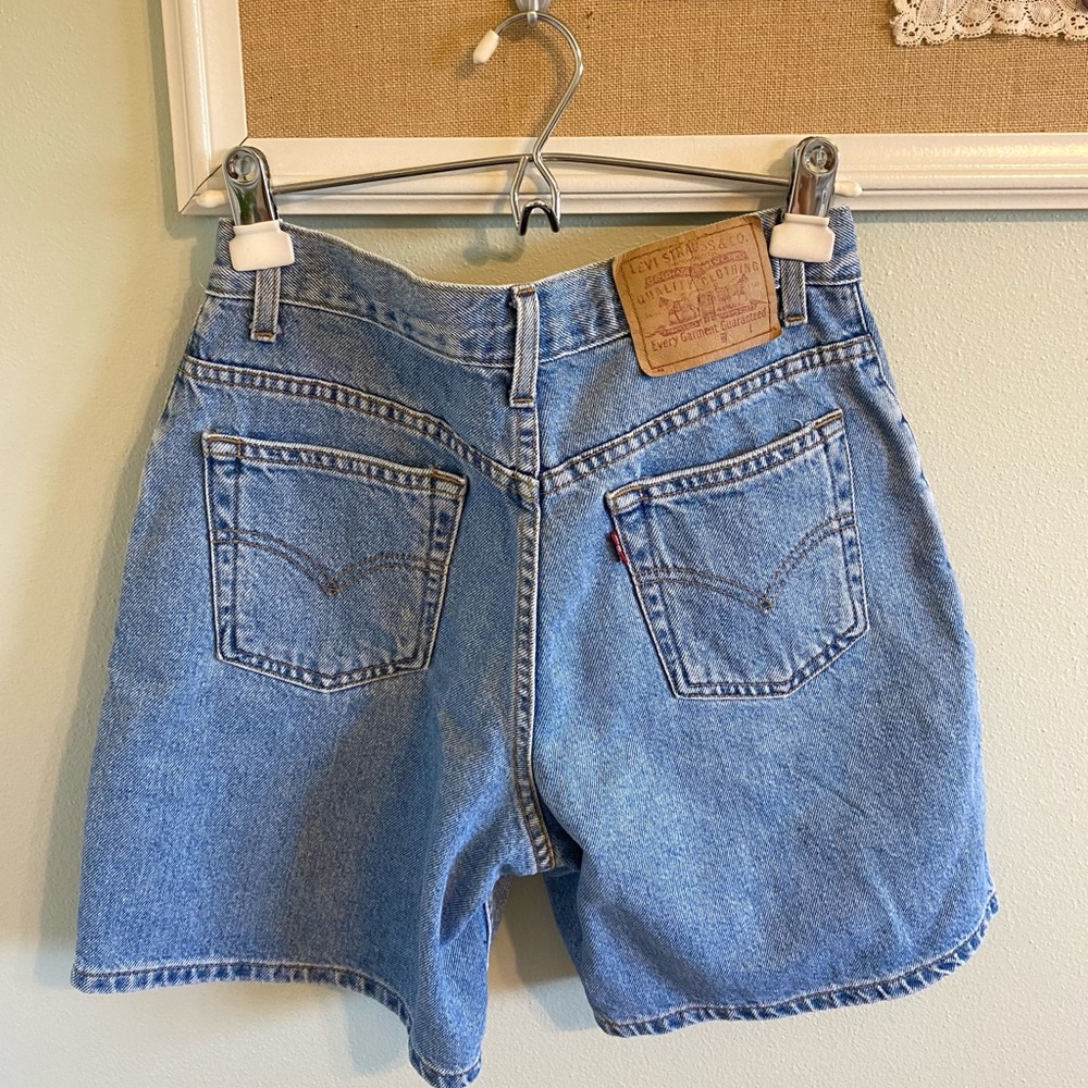Levi’s Denim Dad Shorts - Junior’s Size 7- Women’s Size 6